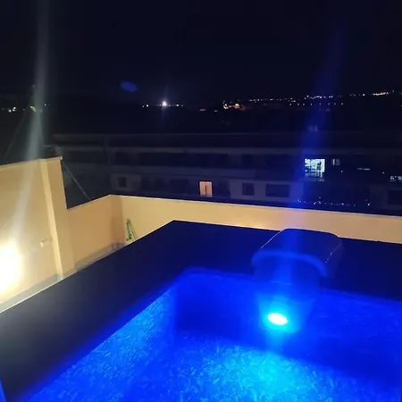 Apartamento ático Con Piscina Privada Sant Carlos de la Ràpita
